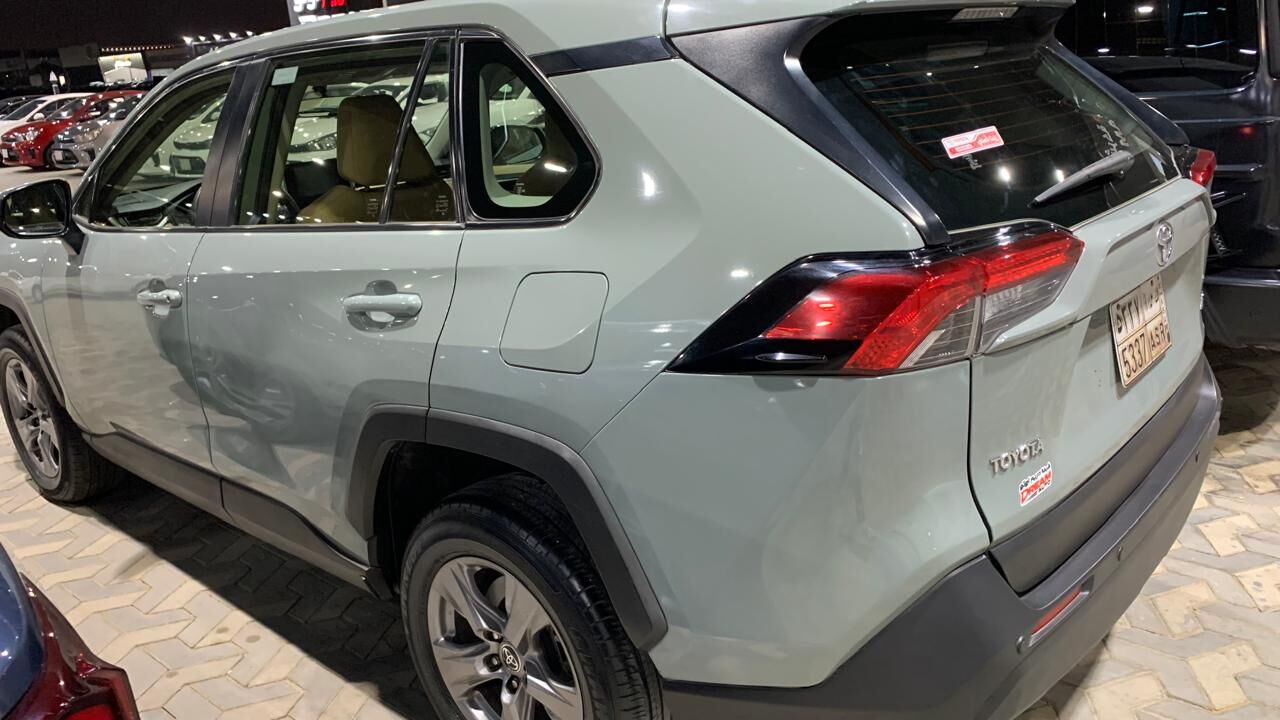 Riyadh, Vehicles, Cars & Trucks , SAR 79500,  TOYOTA RAV4,  2023,  Automatic,  73000 KM,  NEAT AND CLEAN CONDITION 3