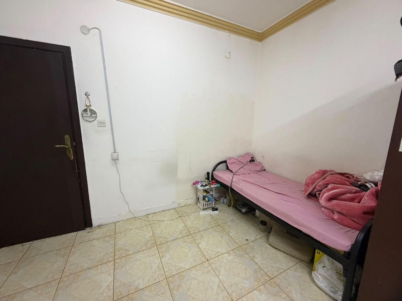 Al Batha, Rooms for Rent, SAR 500/month,  Furnished,  BED SPACE / ROOM AVAILABE - AL BATHA, NEAR METRO