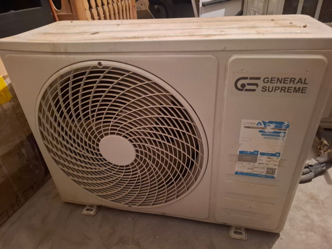 Dammam, Air Conditioners, ALMOST NEW SPLIT AC AND OFFICE TABLE CHAIR AND CARPET-WHATSAPP ONLY AT 0542627547