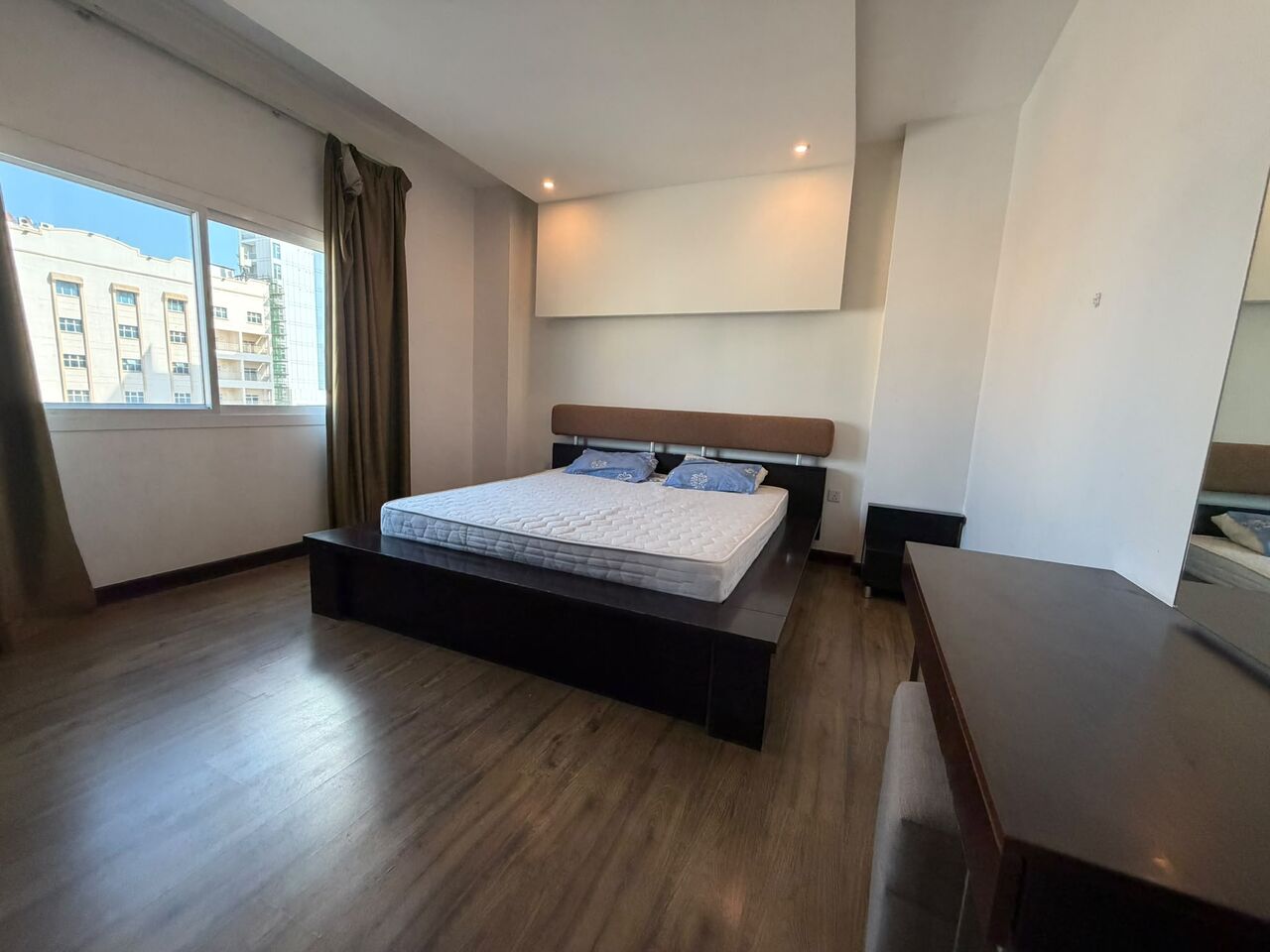 Juffair, Apartments, Flats, Houses & Villas, BHD 300/month,  Furnished,  2 BR,  APARTMENT FOR RENT IN JUFFAIR | POOL & GYM | WIFI
