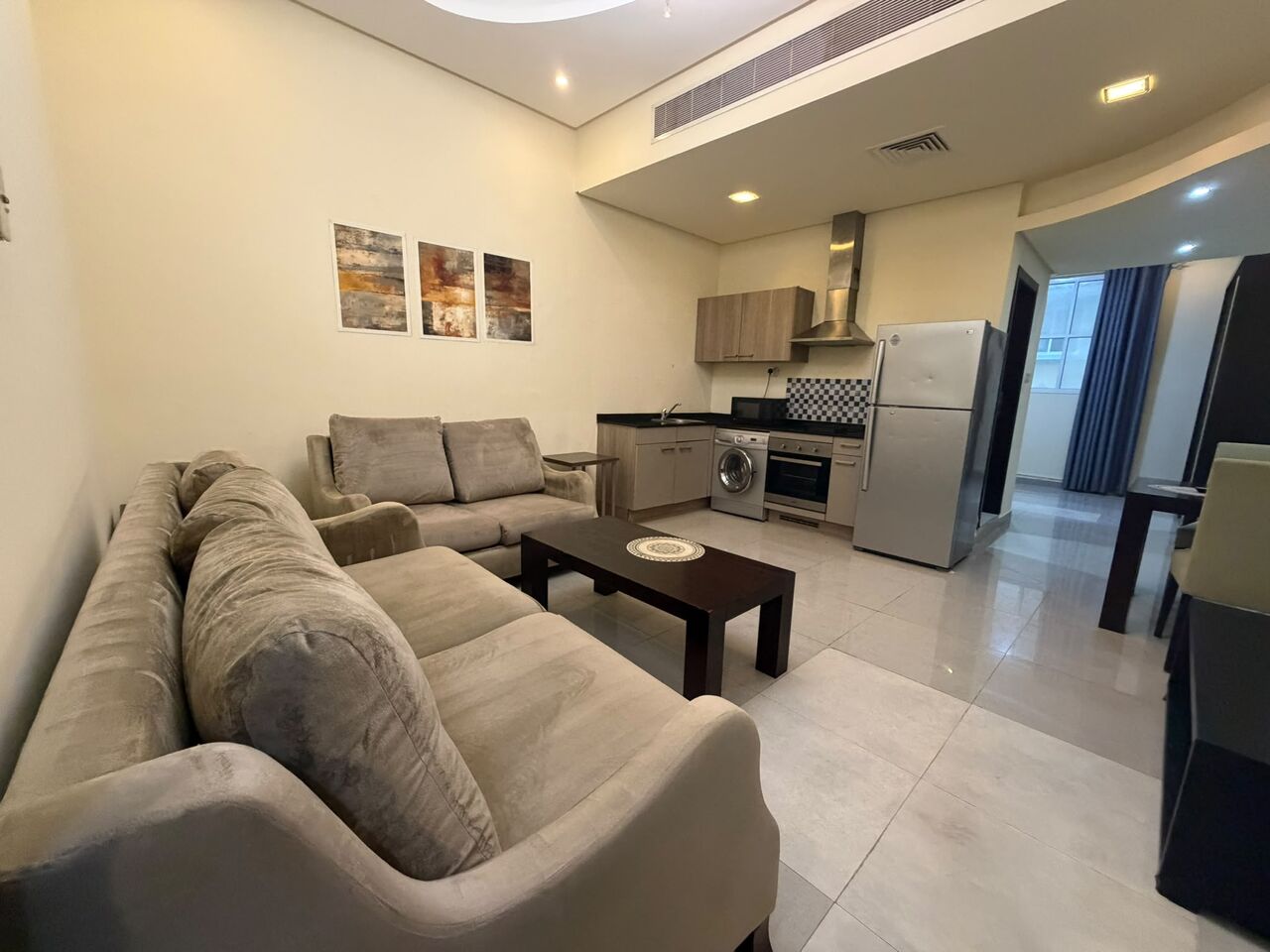 Juffair, Apartments, Flats, Houses & Villas, BHD 200/month,  Furnished,  Studio,  STUDIO FOR RENT IN JUFFAIR | POOL & GYM | WIFI