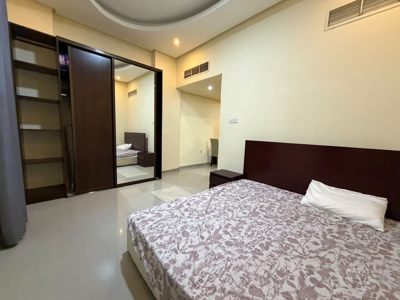 Juffair, Apartments, Flats, Houses & Villas, BHD 200/month,  Furnished,  Studio,  STUDIO FOR RENT IN JUFFAIR | POOL & GYM | WIFI