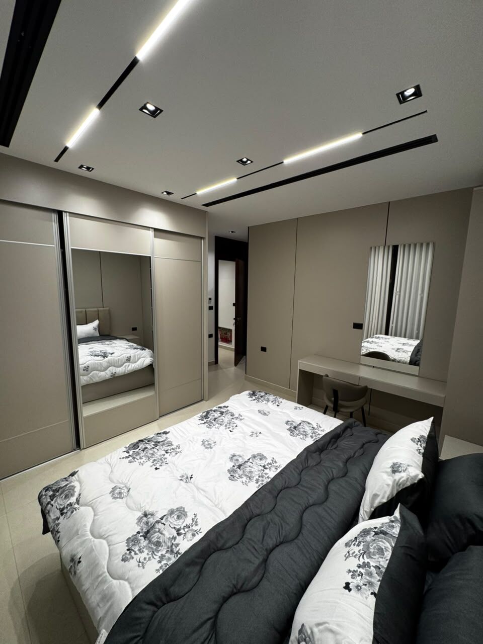 Abdoun, Apartments, Flats, Houses & Villas, JOD 16000/year,  Furnished,  2 BR,  Luxury Furnished Apartment For Rent In Abdoun
