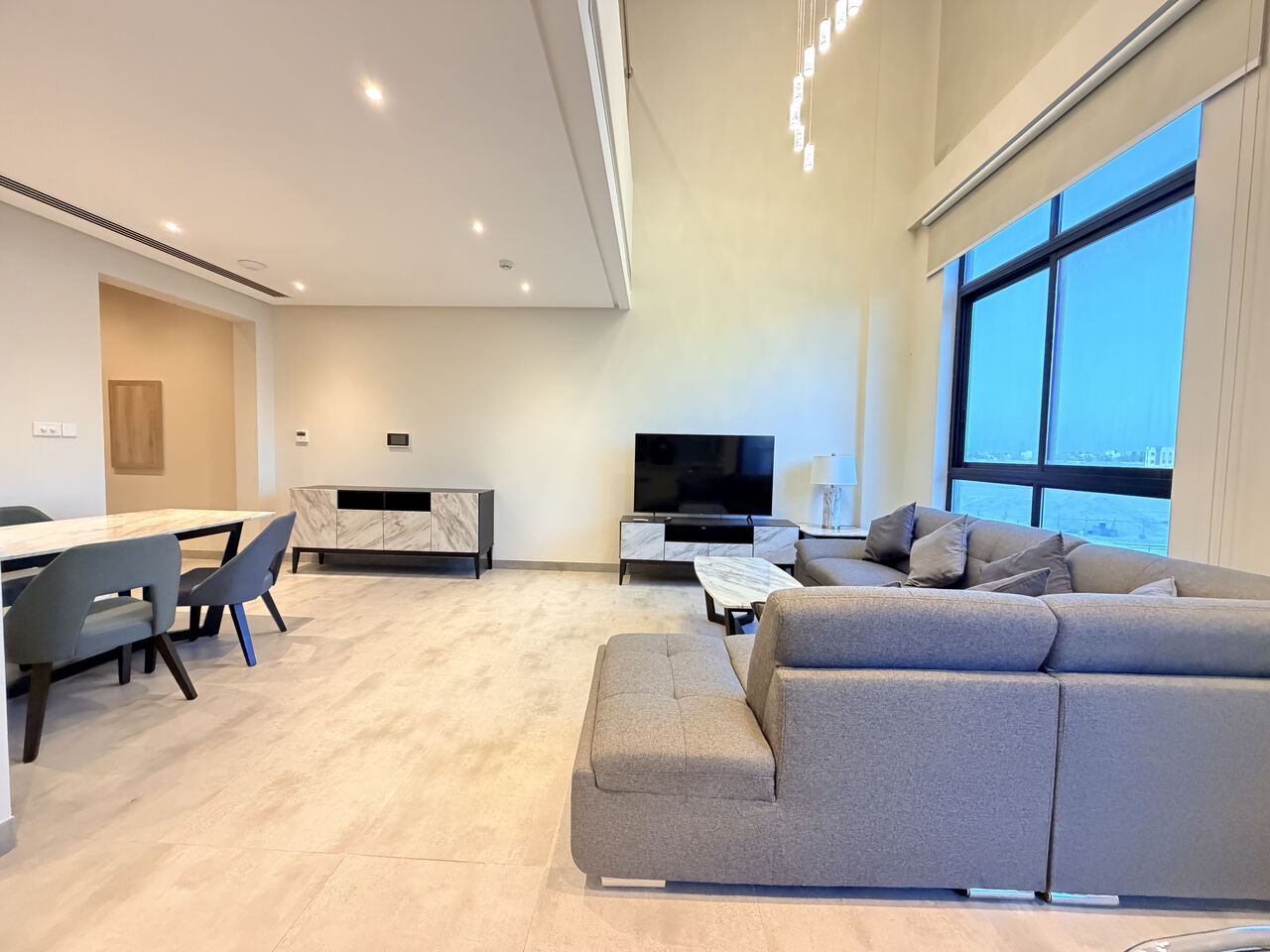 Saar, Apartments, Flats, Houses & Villas, BHD 500/month,  Furnished,  1 BR,  101 Sq. Meter,  Premium Furnished 1BR Duplex | Pool &Gym | Balcony