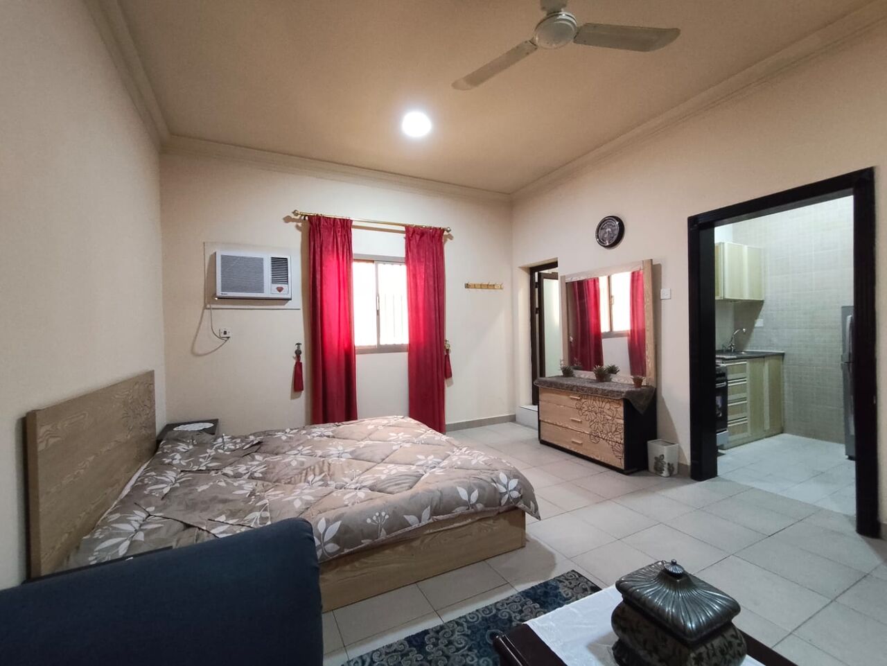 Manama, Apartments, Flats, Houses & Villas, BHD 160/year,  1 BR,  Jidali:- Furnished Studio Flat On Rent With Ewa..