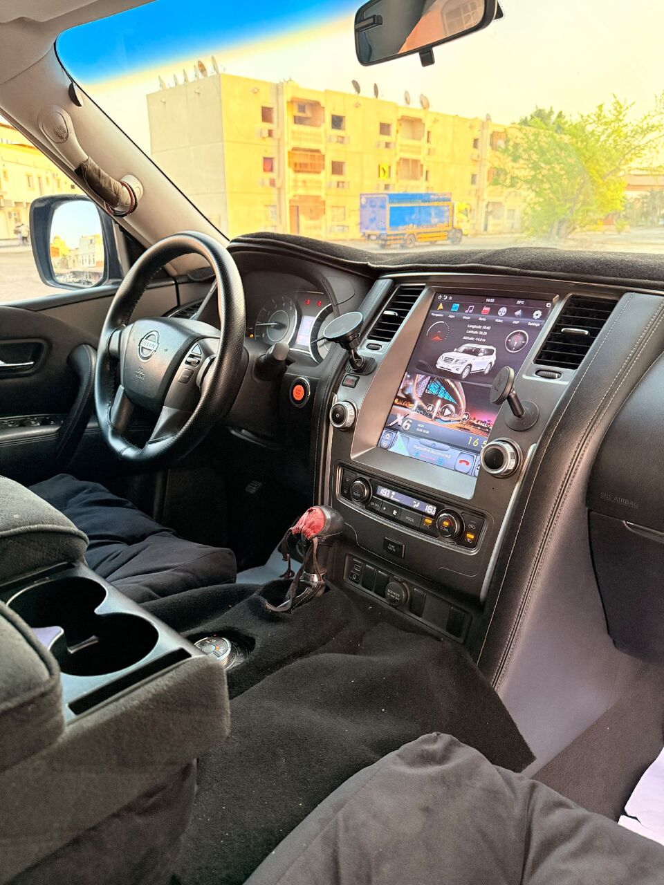 Manama, Vehicles, Cars & Trucks , BHD 4950,  Nissan Patrol,  2015,  Automatic,  260000 KM,  NISSAN PETROL SE   MODEL