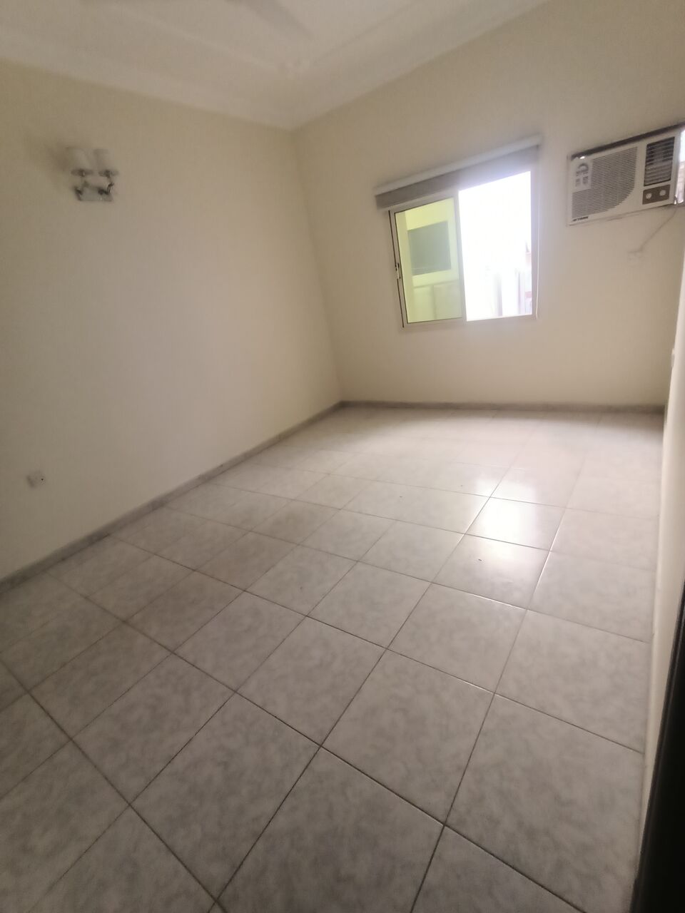 Adliya, Apartments, Flats, Houses & Villas, BHD 200/month,  2 BR,  Semi Furnished Spacious 2 Bedroom Family Flat For Rent In Adliya With Balcony