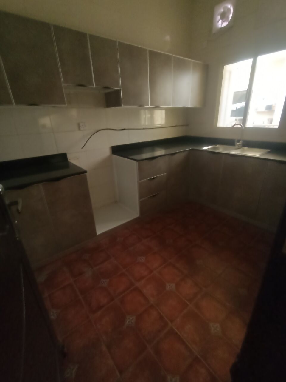 Adliya, Apartments, Flats, Houses & Villas, BHD 200/month,  2 BR,  Semi Furnished Spacious 2 Bedroom Family Flat For Rent In Adliya With Balcony