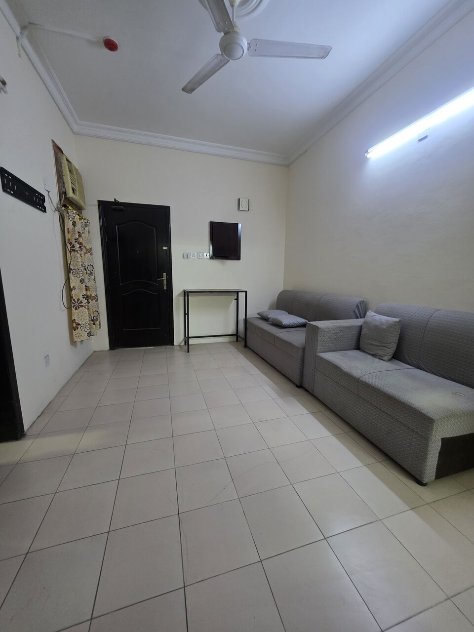 Manama, Apartments, Flats, Houses & Villas, BHD 200/month,  2 BR,  #2BATHROOM Hall Kitchen With Electricity Balcony