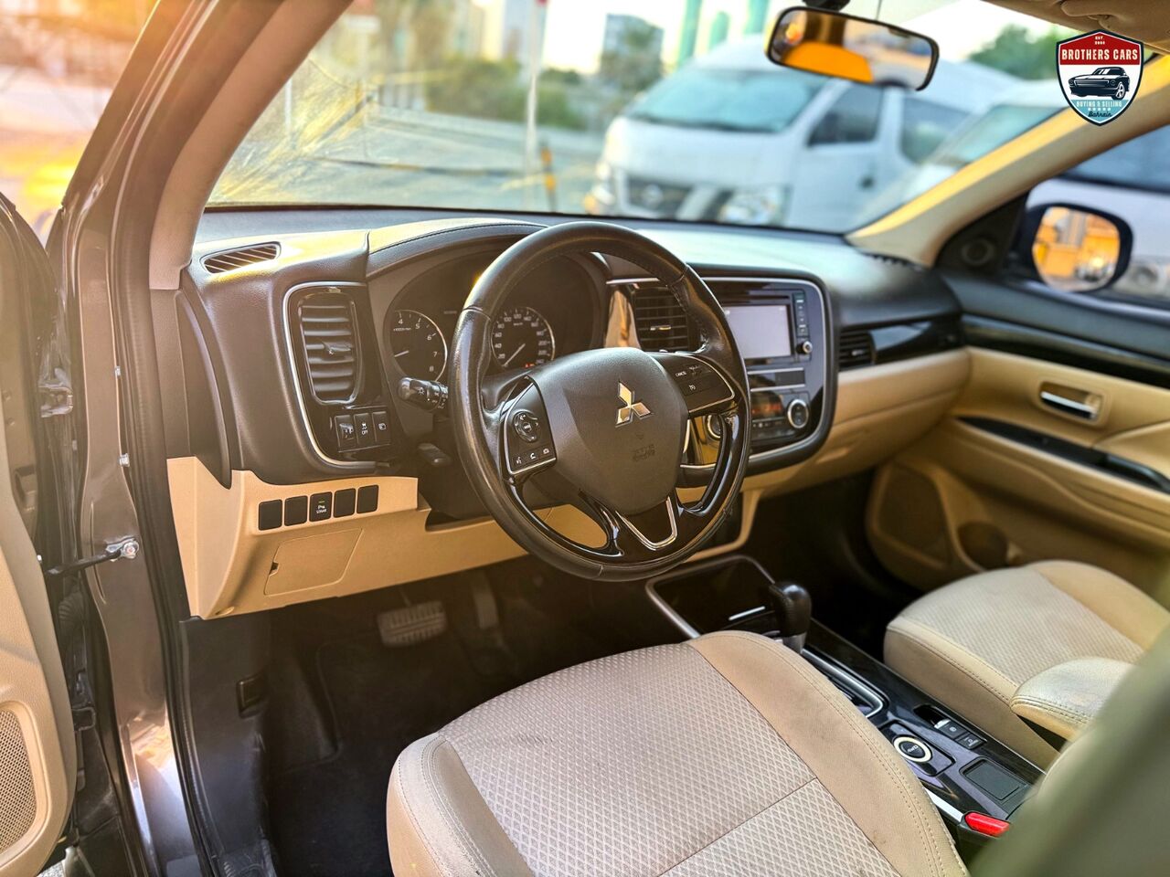 Manama, Vehicles, Cars & Trucks , BHD 100,  Mitsubishi Outlander,  2019,  Automatic,  116000 KM,    MODEL 7 SEATER CAR FOR SALE
