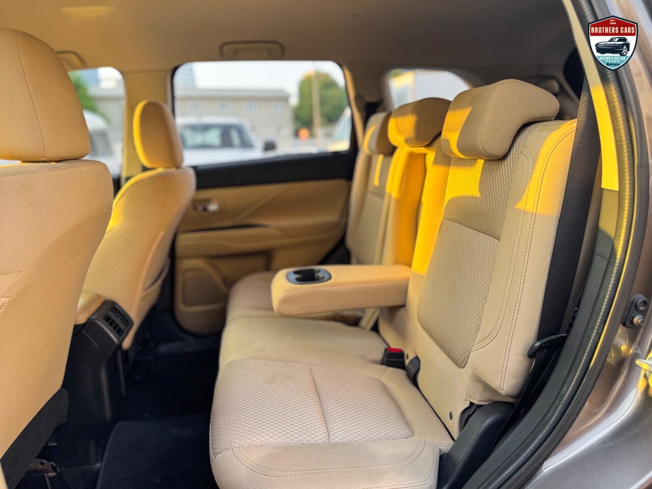 Manama, Vehicles, Cars & Trucks , BHD 100,  Mitsubishi Outlander,  2019,  Automatic,  116000 KM,    MODEL 7 SEATER CAR FOR SALE