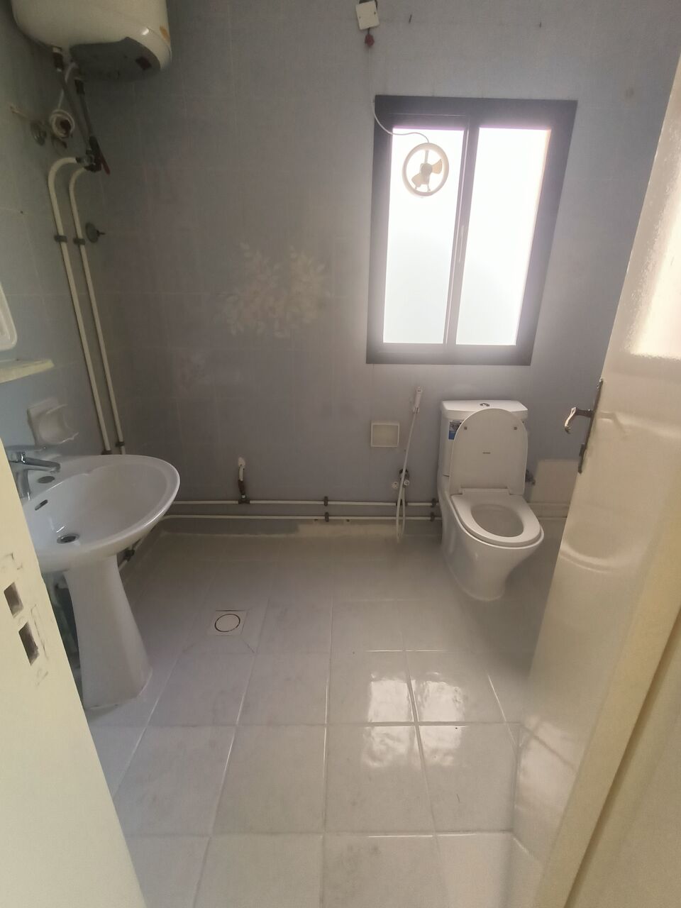 Adliya, Apartments, Flats, Houses & Villas, BHD 180/month,  2 BR,  2 BHK Spacious Family Flat For Rent In Adliya With Balcony