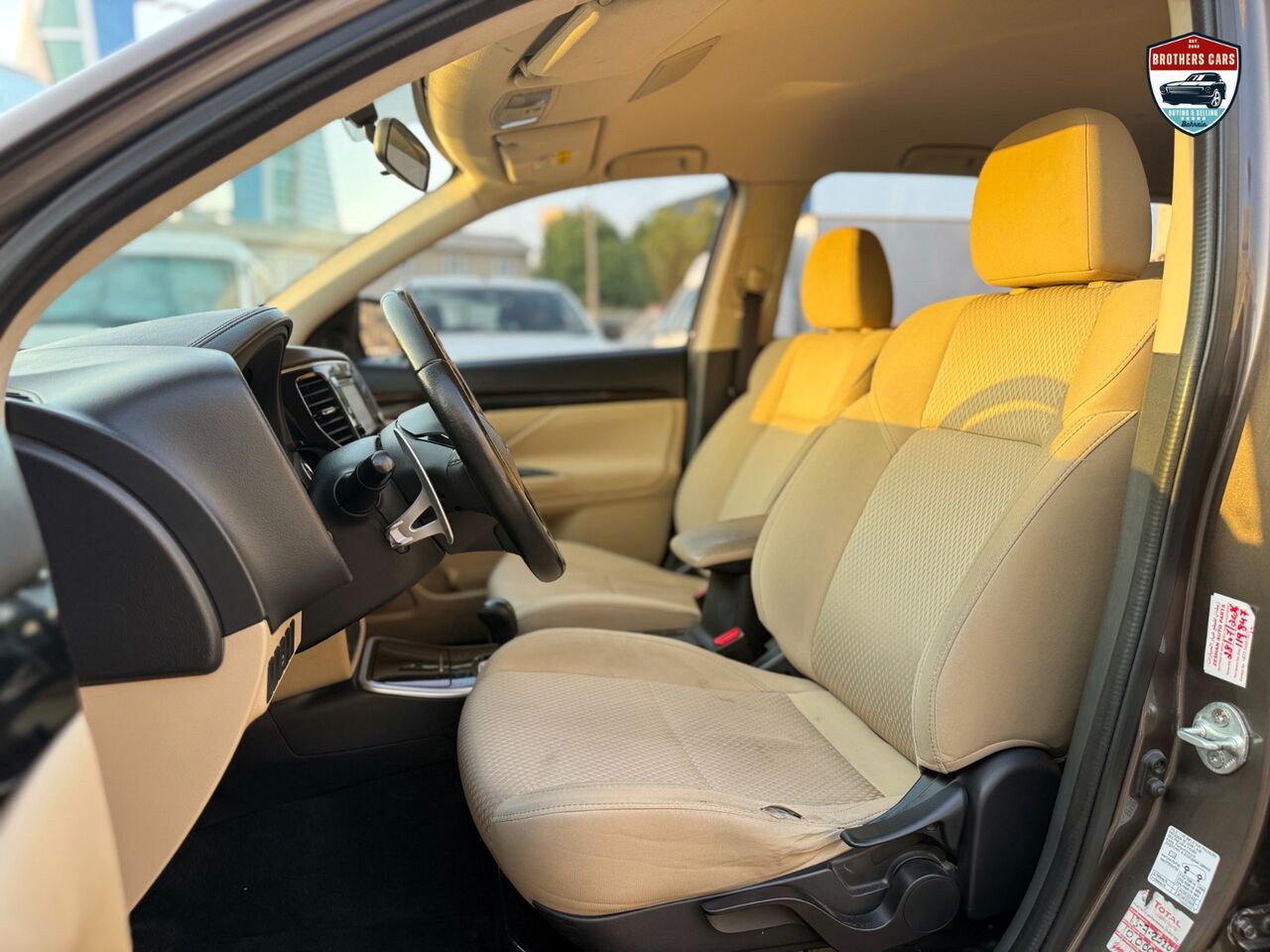 Manama, Vehicles, Cars & Trucks , BHD 100,  MITSUBISHI OUTLANDER,  2019,  Automatic,  116000 KM,    MODEL 7 SEATER CAR FOR SALE
