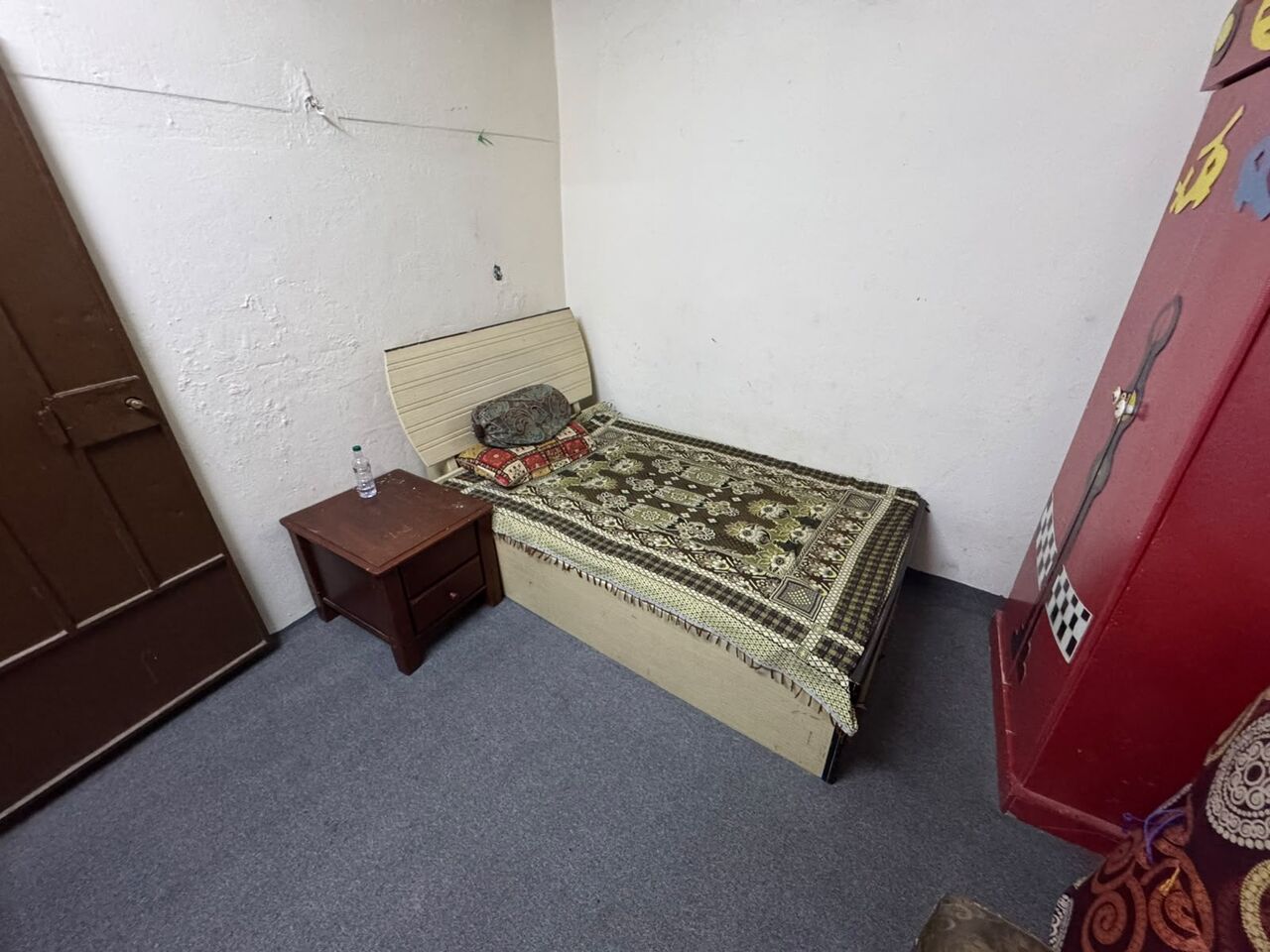 Manfouha, Rooms for Rent, SAR 700/month,  Furnished,  700 SARFurnished Room Available For Bachelor, Front Of Manfouha Metro Station (Blue Line).