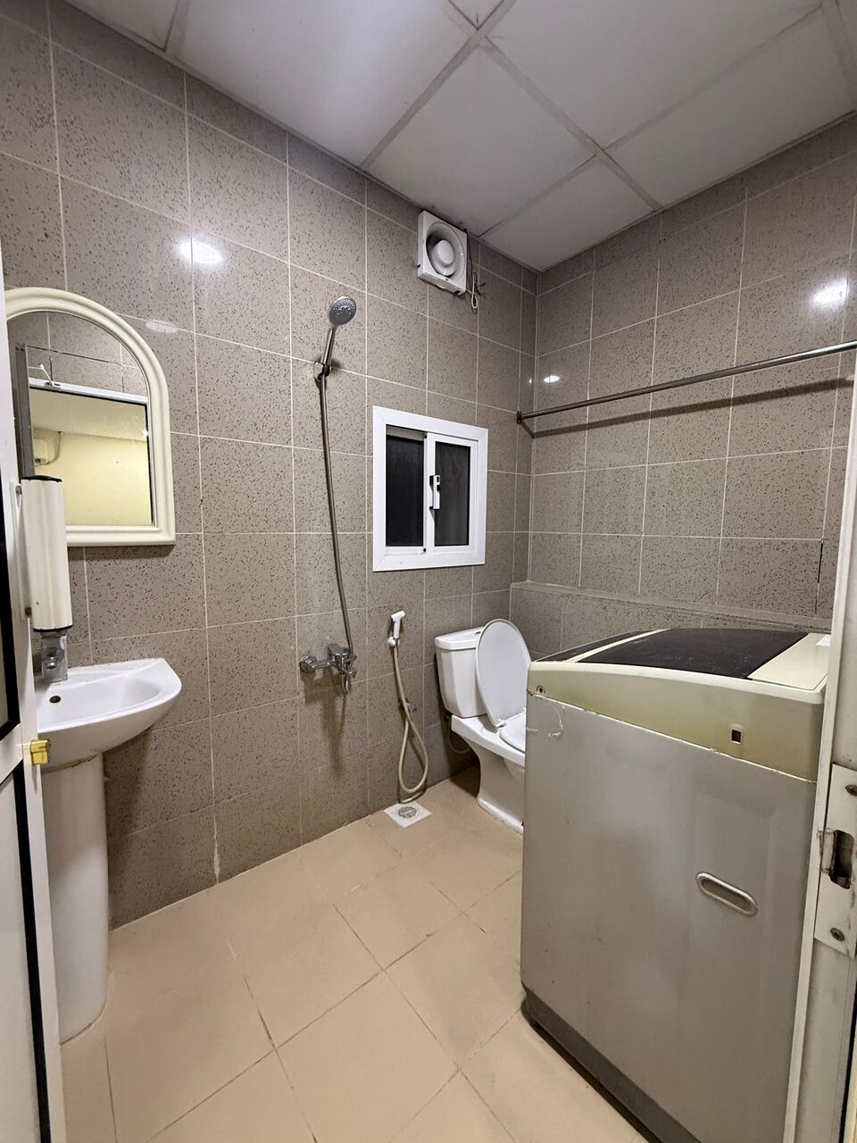 Gudaibiya, Apartments, Flats, Houses & Villas, BHD 160/month,  Furnished,  Studio,  Fully Furnished Inclusive Studio Flat Gudaibiya Near Sunny Valley @ 160/- BHD