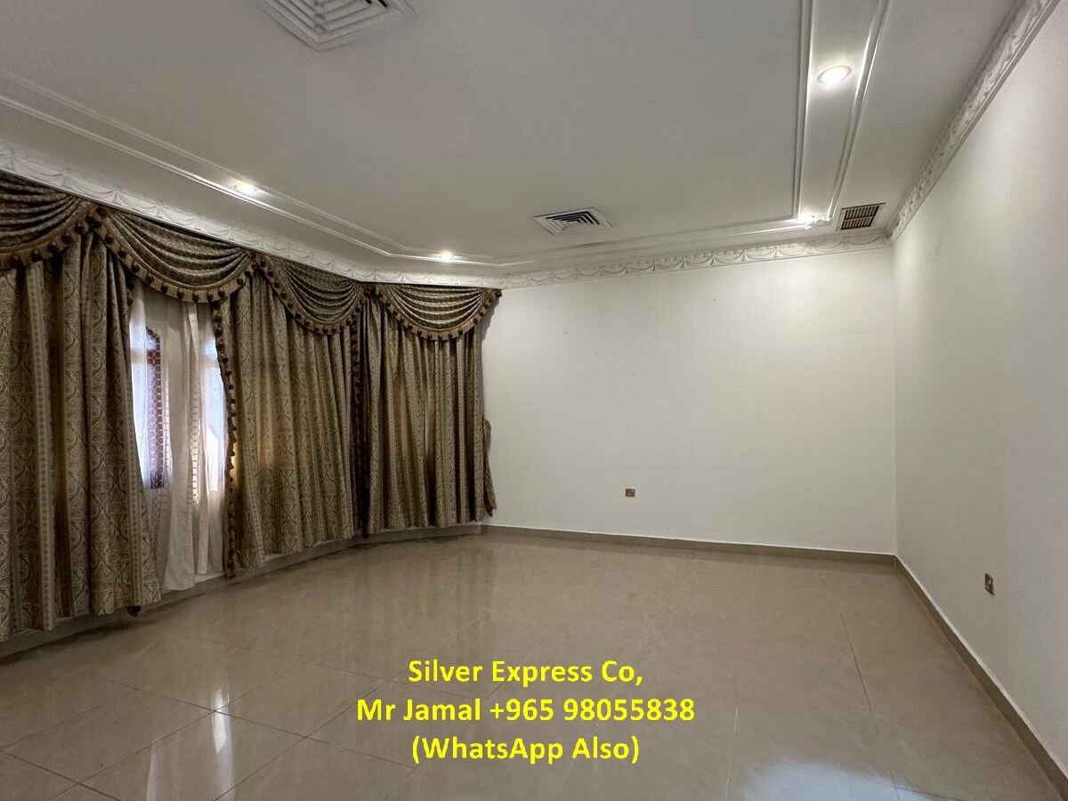 Mangaf, Apartments, Flats, Houses & Villas, KWD 550/month,  3 BR,  200 Sq. Meter,  3 Bedroom Villa Floor With Balcony For Rent In Mangaf.