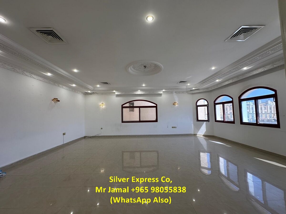 Mangaf, Apartments, Flats, Houses & Villas, KWD 550/month,  3 BR,  200 Sq. Meter,  3 Bedroom Villa Floor With Balcony For Rent In Mangaf.