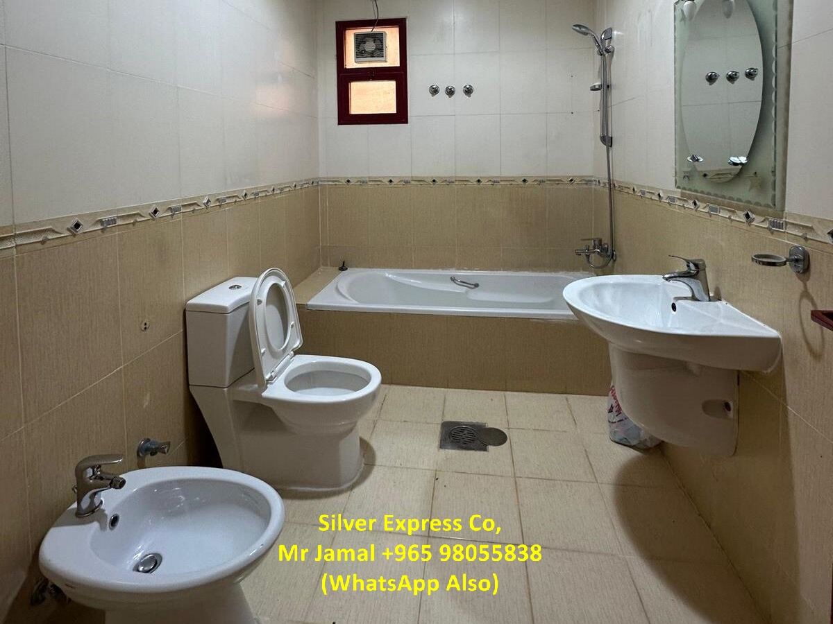 Mangaf, Apartments, Flats, Houses & Villas, KWD 550/month,  3 BR,  200 Sq. Meter,  3 Bedroom Villa Floor With Balcony For Rent In Mangaf.