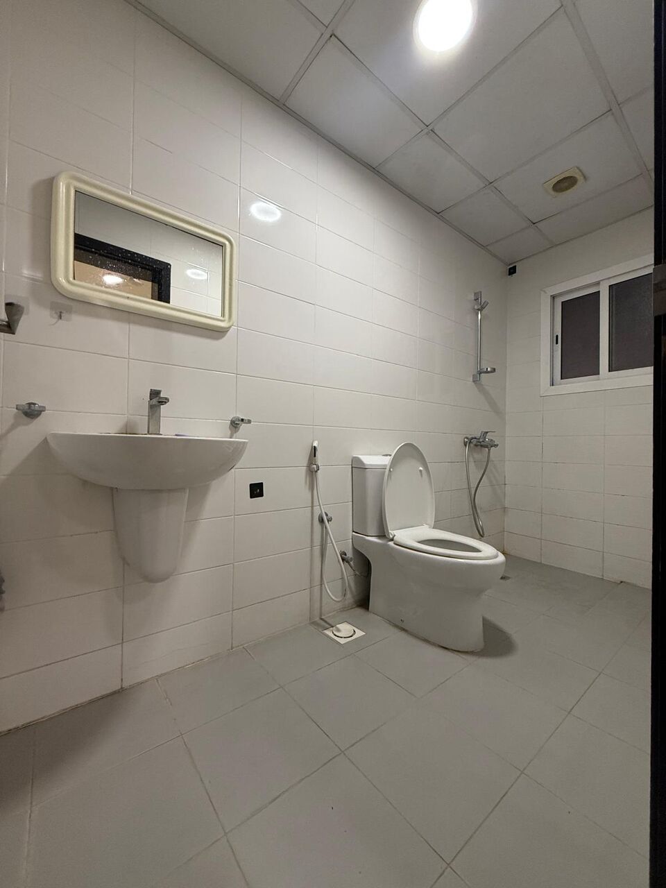 Gudaibiya, Apartments, Flats, Houses & Villas, BHD 220/month,  2 BR,  Semi Furnished Inclusive 2 Bedroom Flat Gudaibiya Near Sunny Valley @ 220/- BHD