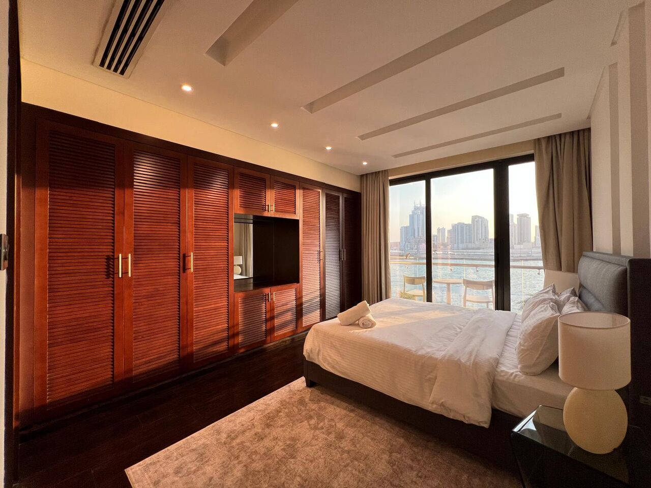 Manama, Apartments, Flats, Houses & Villas, BHD 800/month,  Furnished,  1 BR,  91 Sq. Meter,  DELUXE | 1 BEDROOM | BALCONY | SEAVIEW | REEF ISLAND