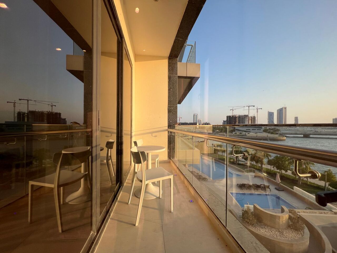 Manama, Apartments, Flats, Houses & Villas, BHD 800/month,  Furnished,  1 BR,  91 Sq. Meter,  DELUXE | 1 BEDROOM | BALCONY | SEAVIEW | REEF ISLAND