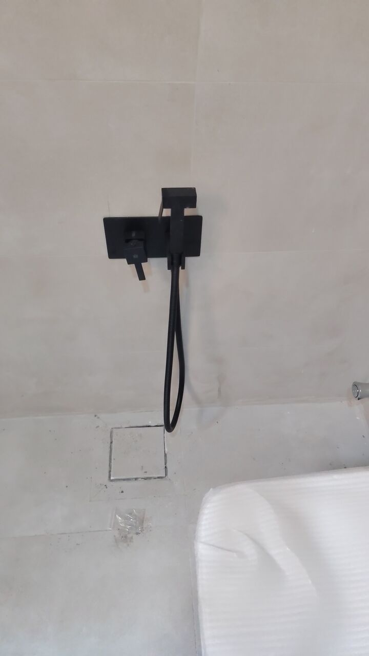 Irqah, Household, سباک