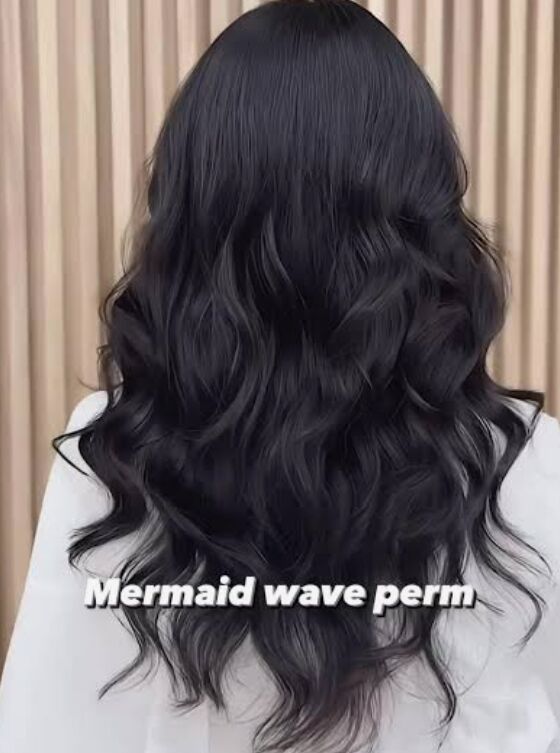Ghirnatah, Health & Beauty Items, SAR 170,  Almost New And Hardly Used Mermade Wavy Hair Tool For Immediate Sale