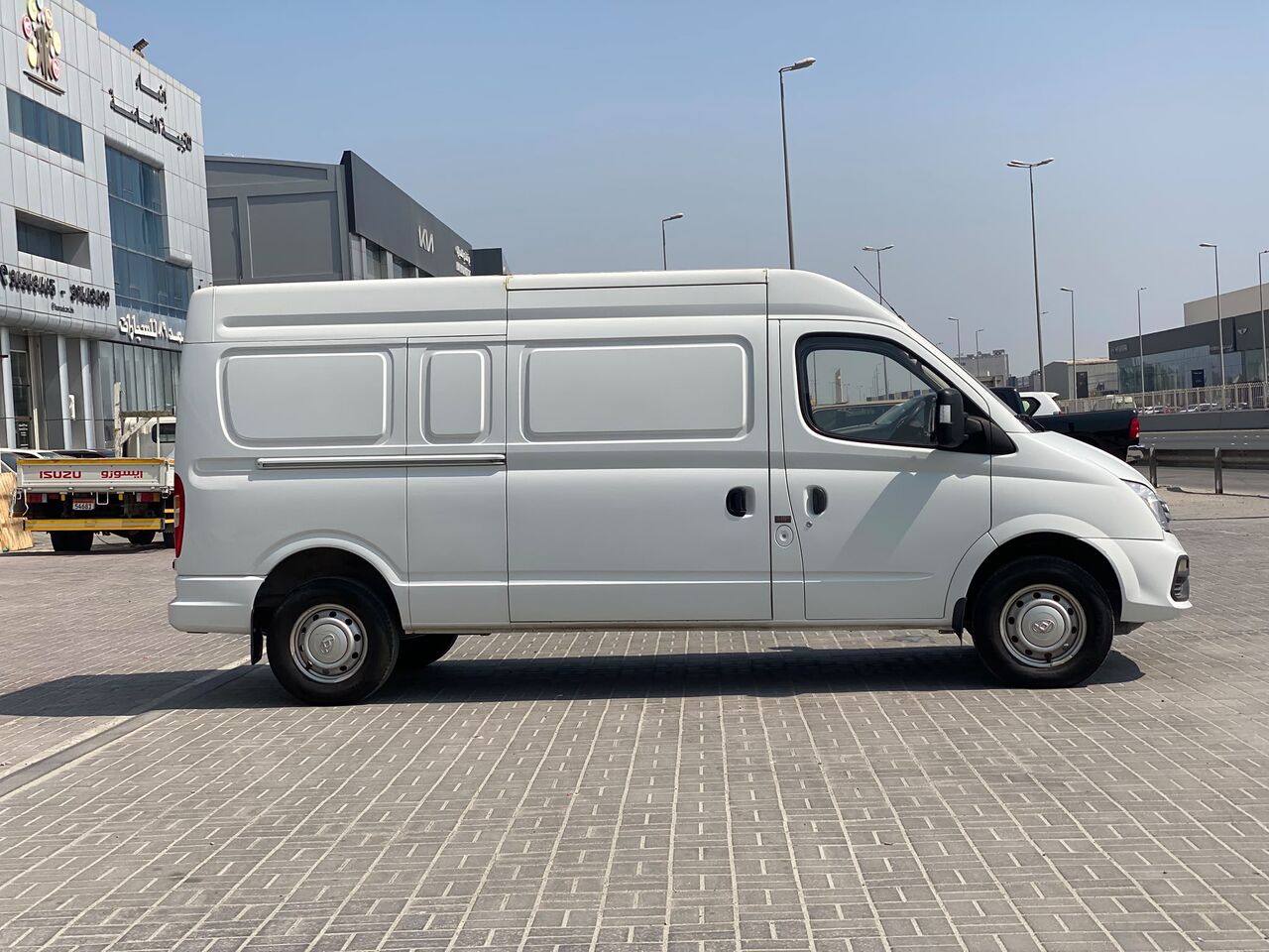 Manama, Vehicles, Cars & Trucks , BHD 4200,  Maxus V80,  2021,  Manual,  111100 KM,   /  (White)
