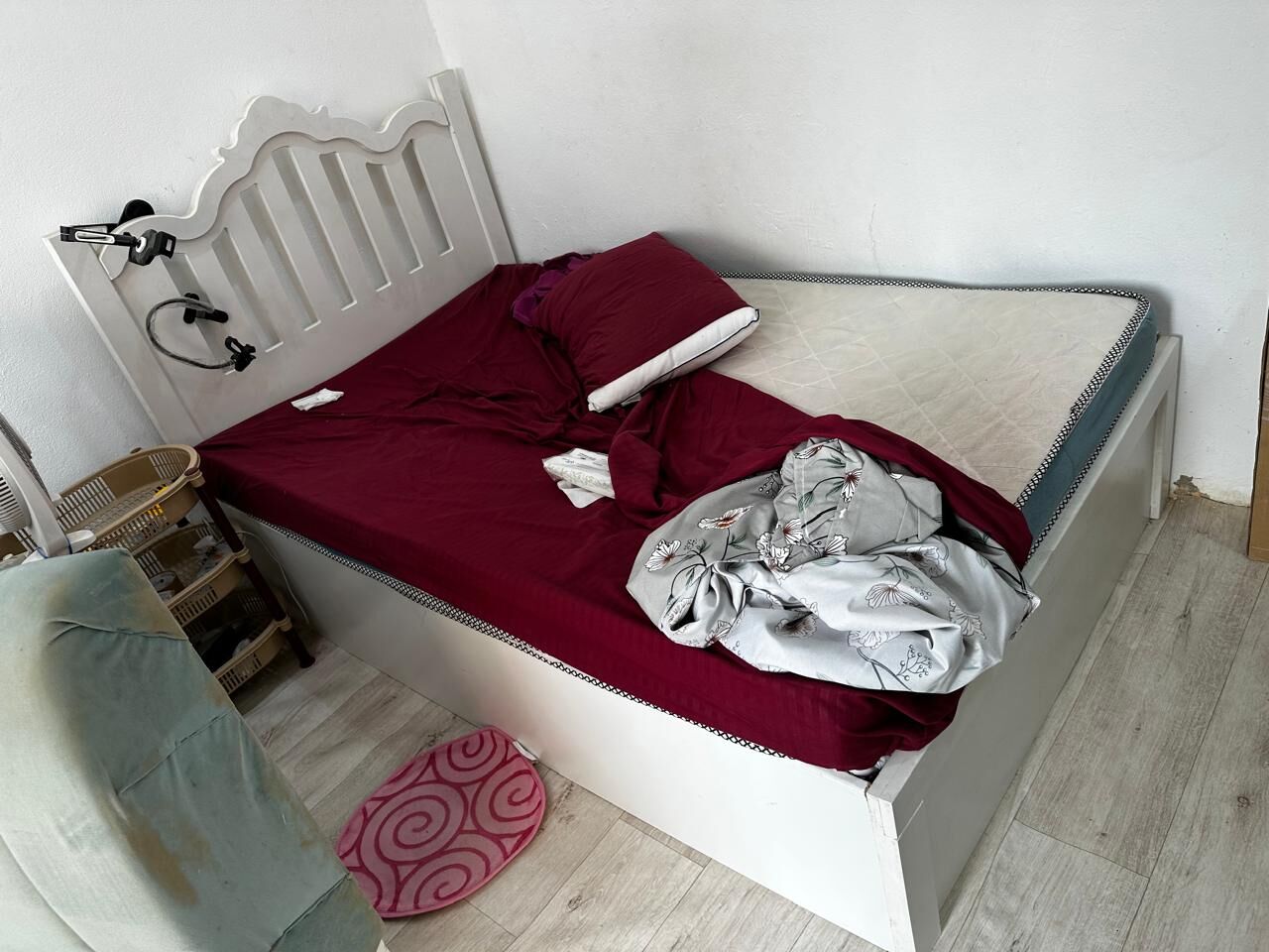 Ad Diriyah, Household Items, SAR 100,  URGENT HOUSEHOLD ITEMS FOR SALE &ndash; BED, AC, WASHING MACHINE, KITCHEN CABINET