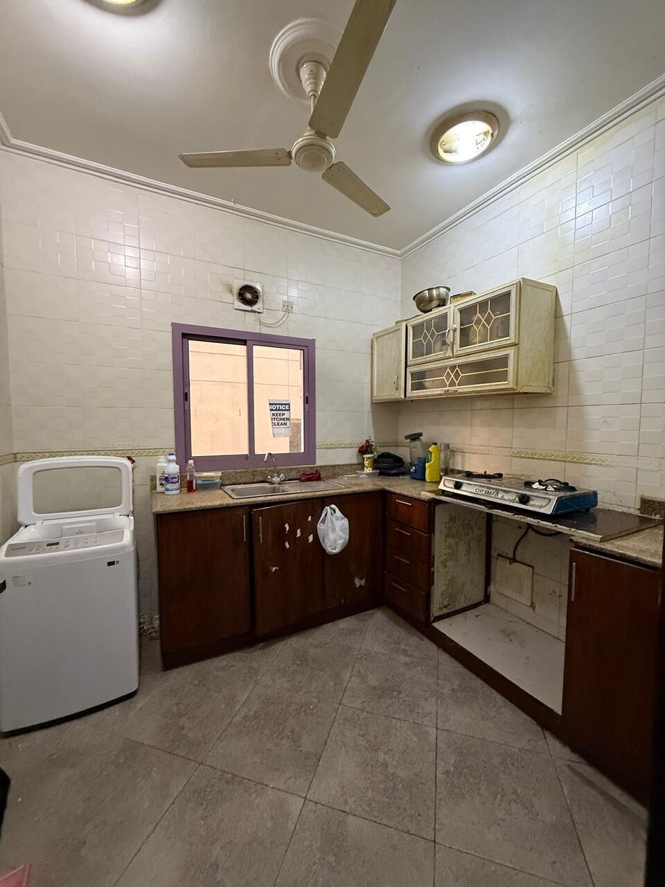 Gudaibiya, Apartments, Flats, Houses & Villas, BHD 100/month,  Furnished,  1 BR,  Fully Furnished 1 Bedroom Sharing Flat GUDAIBIYA Near BBK Bank 100/- BHD