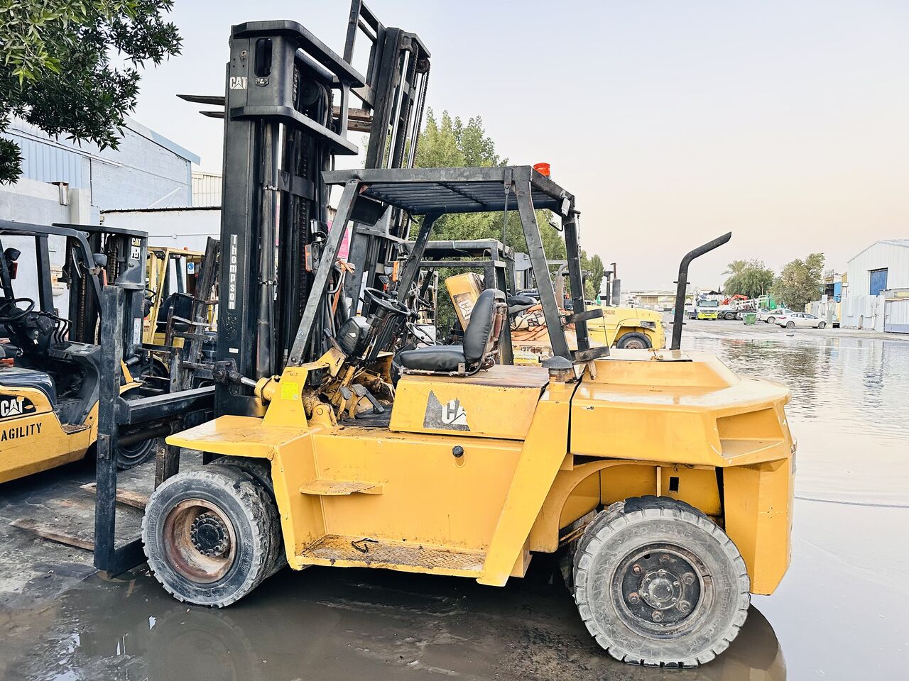 Dammam, Heavy Equipment, SAR 65000,  Forklift For SALE- Caterpillar 7ton