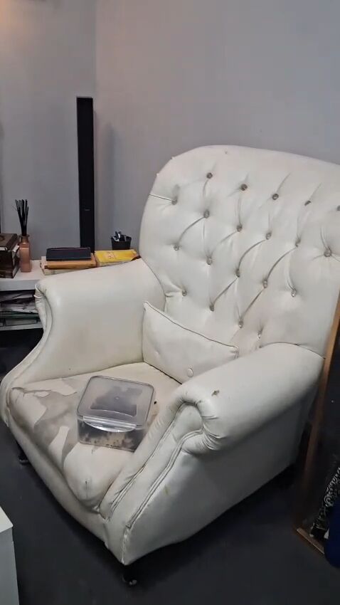 Al Malaz, Furniture, SAR 400,  Two Sofa Sets For Sale &ndash; Affordable Price