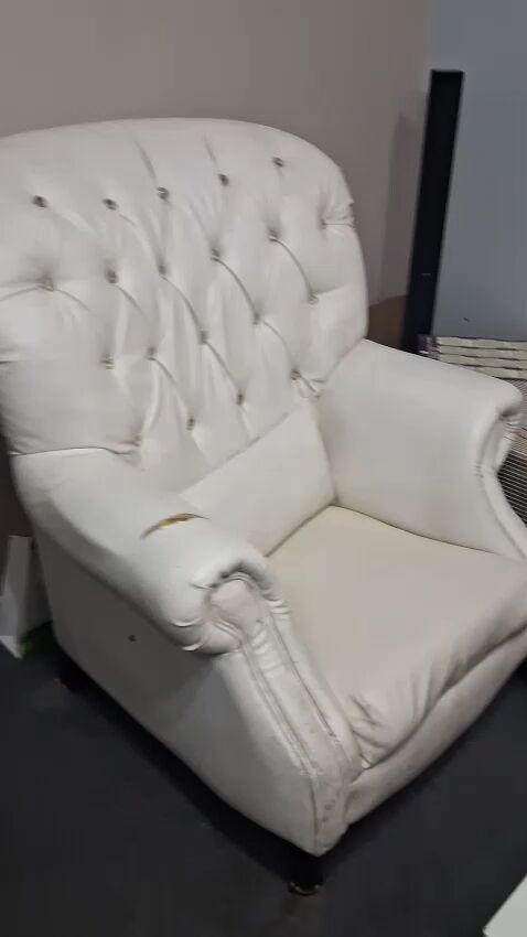 Al Malaz, Furniture, SAR 400,  Two Sofa Sets For Sale &ndash; Affordable Price