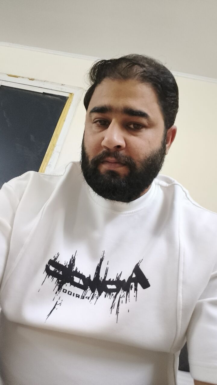 Jeddah, Job Seekers, Mini Bus Driver
