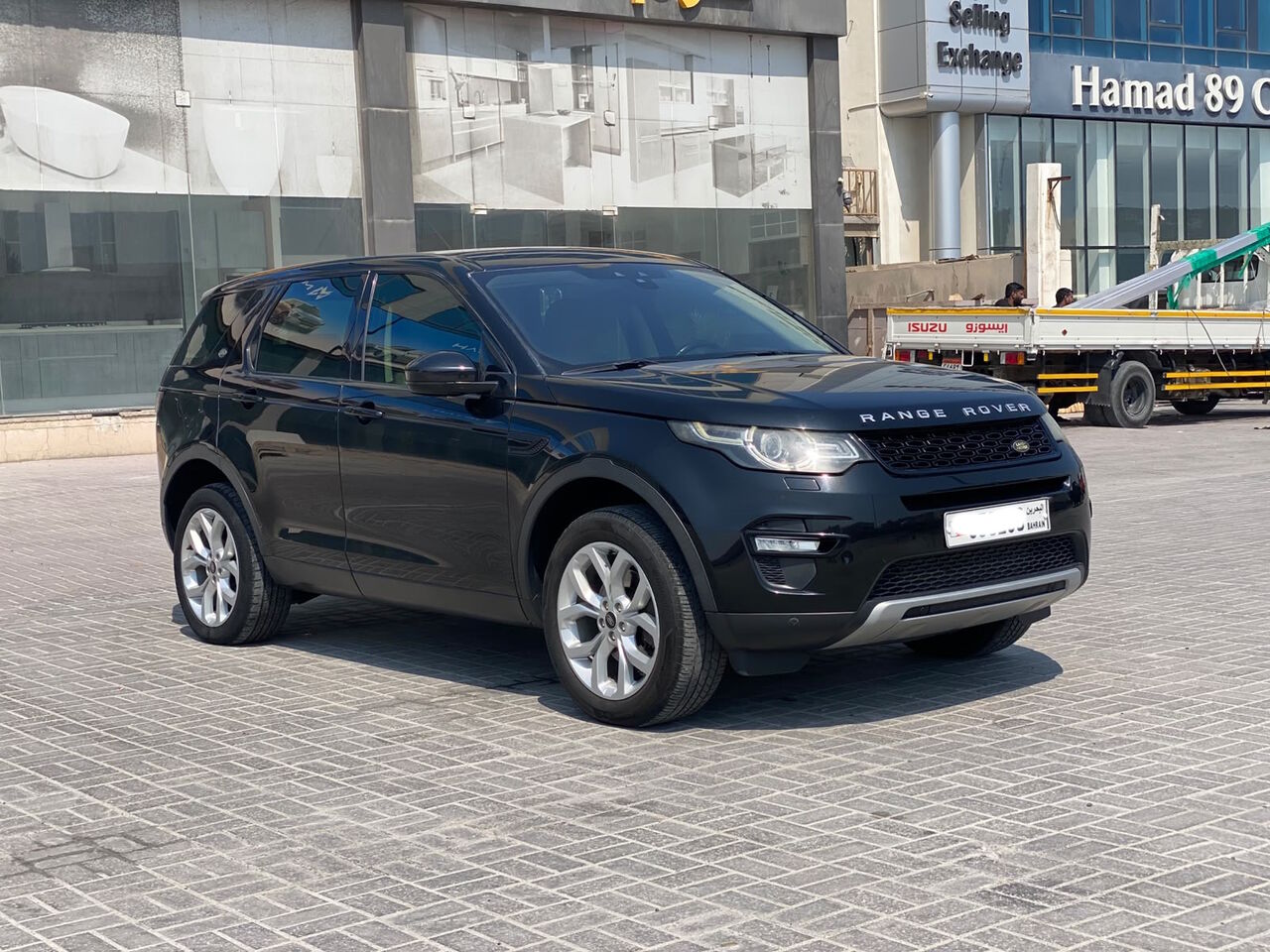 Manama, Vehicles, Cars & Trucks , BHD 4200,  Land Rover Discovery,  2015,  Automatic,  125150 KM,   Sport  (Black)