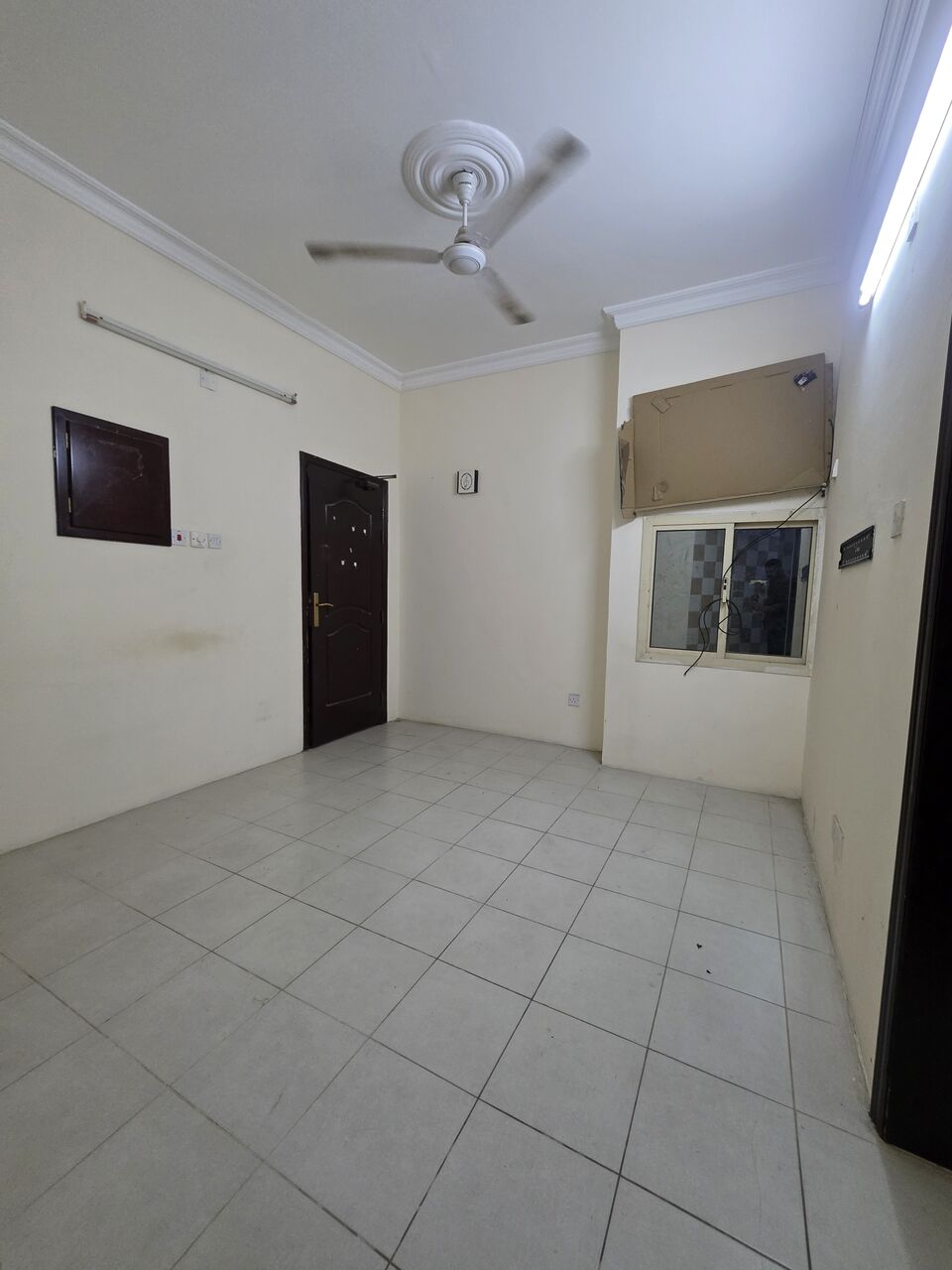 Gudaibiya, Apartments, Flats, Houses & Villas, BHD 170/month,  Furnished,  1 BR,  - Neet Furnished 1 BHK Flat With Ewa 170/BD In Gudaibiya