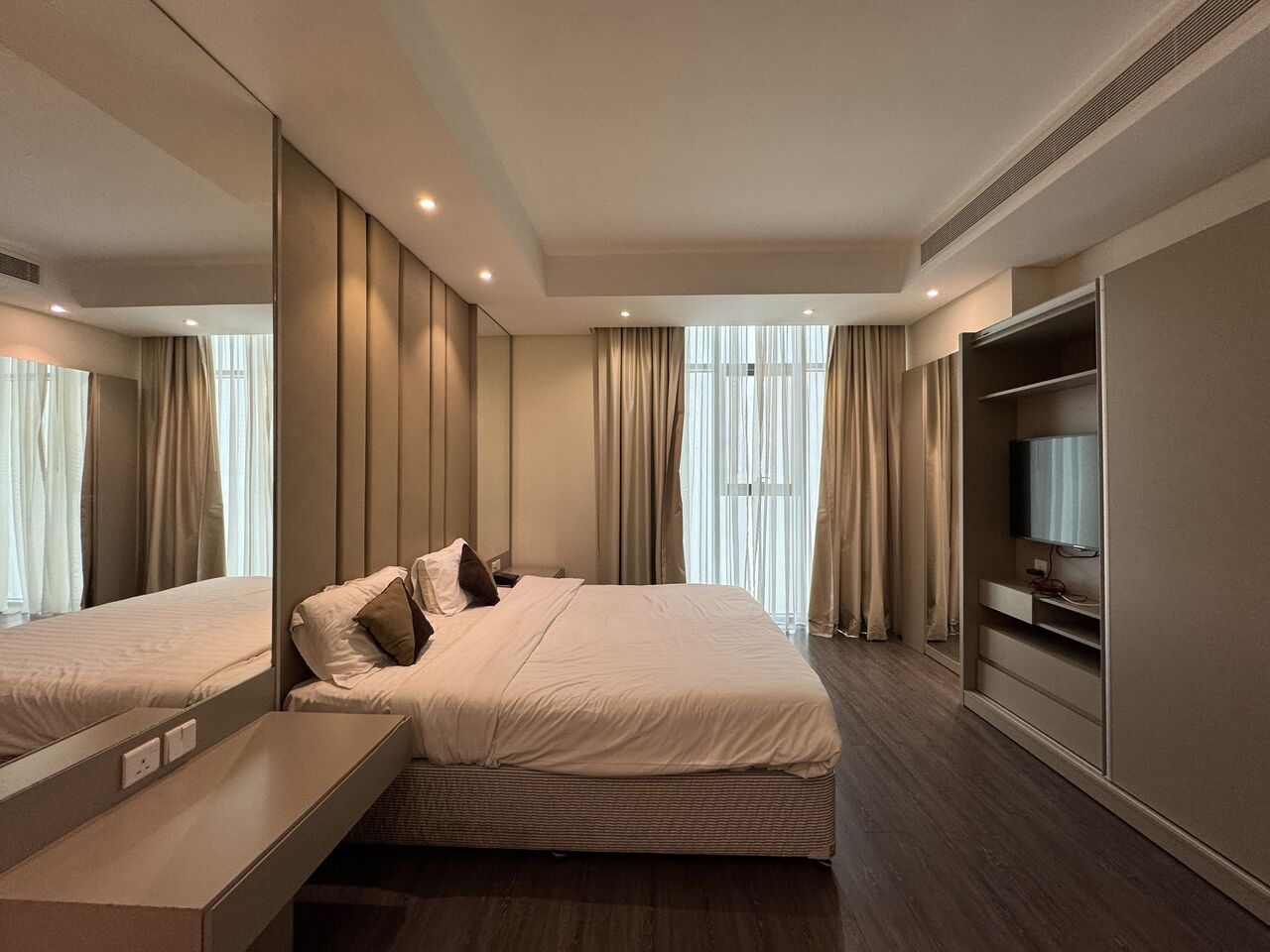 Juffair, Apartments, Flats, Houses & Villas, BHD 225/month,  Furnished,  Studio,  55 Sq. Meter,  SPECIAL OFFER | PROMO | DELUXE STUDIO | FACILITIES | INTERNET | JUFFAIR