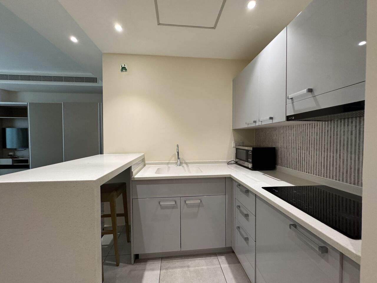 Juffair, Apartments, Flats, Houses & Villas, BHD 225/month,  Furnished,  Studio,  55 Sq. Meter,  SPECIAL OFFER | PROMO | DELUXE STUDIO | FACILITIES | INTERNET | JUFFAIR