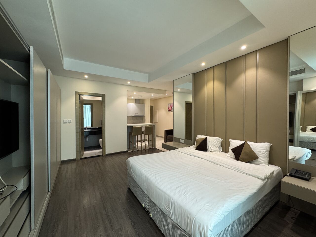 Juffair, Apartments, Flats, Houses & Villas, BHD 225/month,  Furnished,  Studio,  55 Sq. Meter,  SPECIAL OFFER | PROMO | DELUXE STUDIO | FACILITIES | INTERNET | JUFFAIR