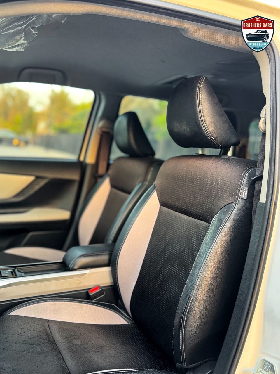 Manama, Vehicles, Cars & Trucks , BHD 100,  TOYOTA VELOZ,  2023,  Automatic,  54000 KM,    MODEL 7 SEATER CAR FOR SALE