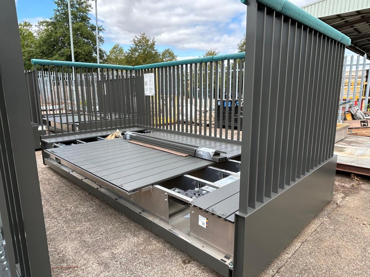London, Construction, Metal Manufacturing Solutions For Construction Products