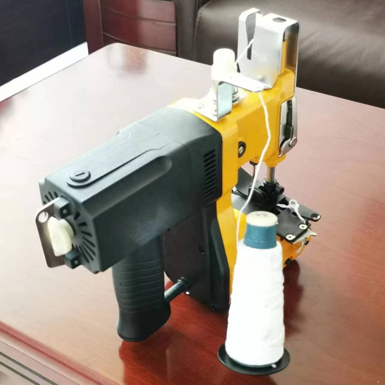 Kampala, Electronics, UGX 650000,  GK9 Portable Sack Sewing Machine Uganda