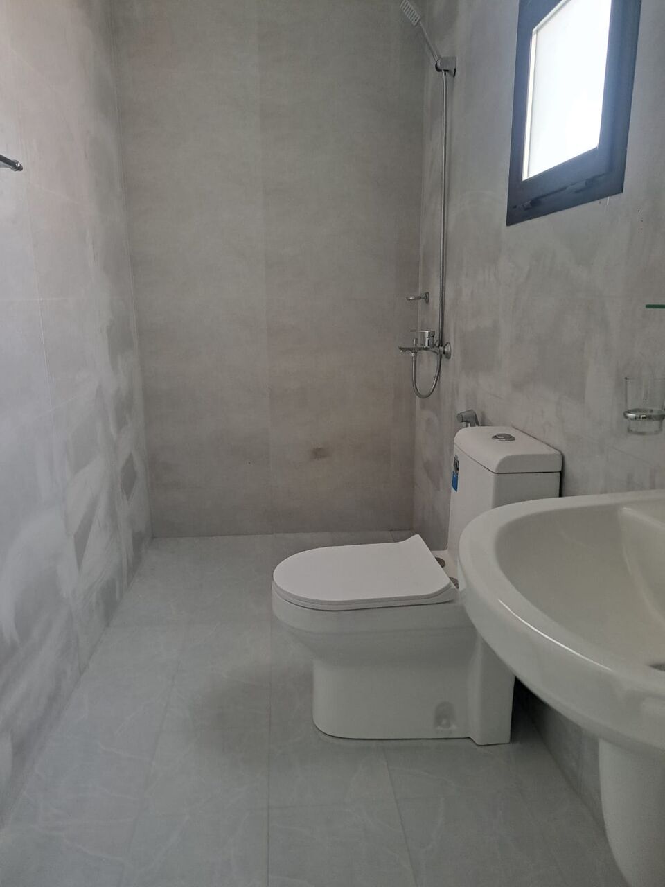 Salmaniya, Apartments, Flats, Houses & Villas, BHD 230/month,  2 Bedroom With Ewa In Salmaniya