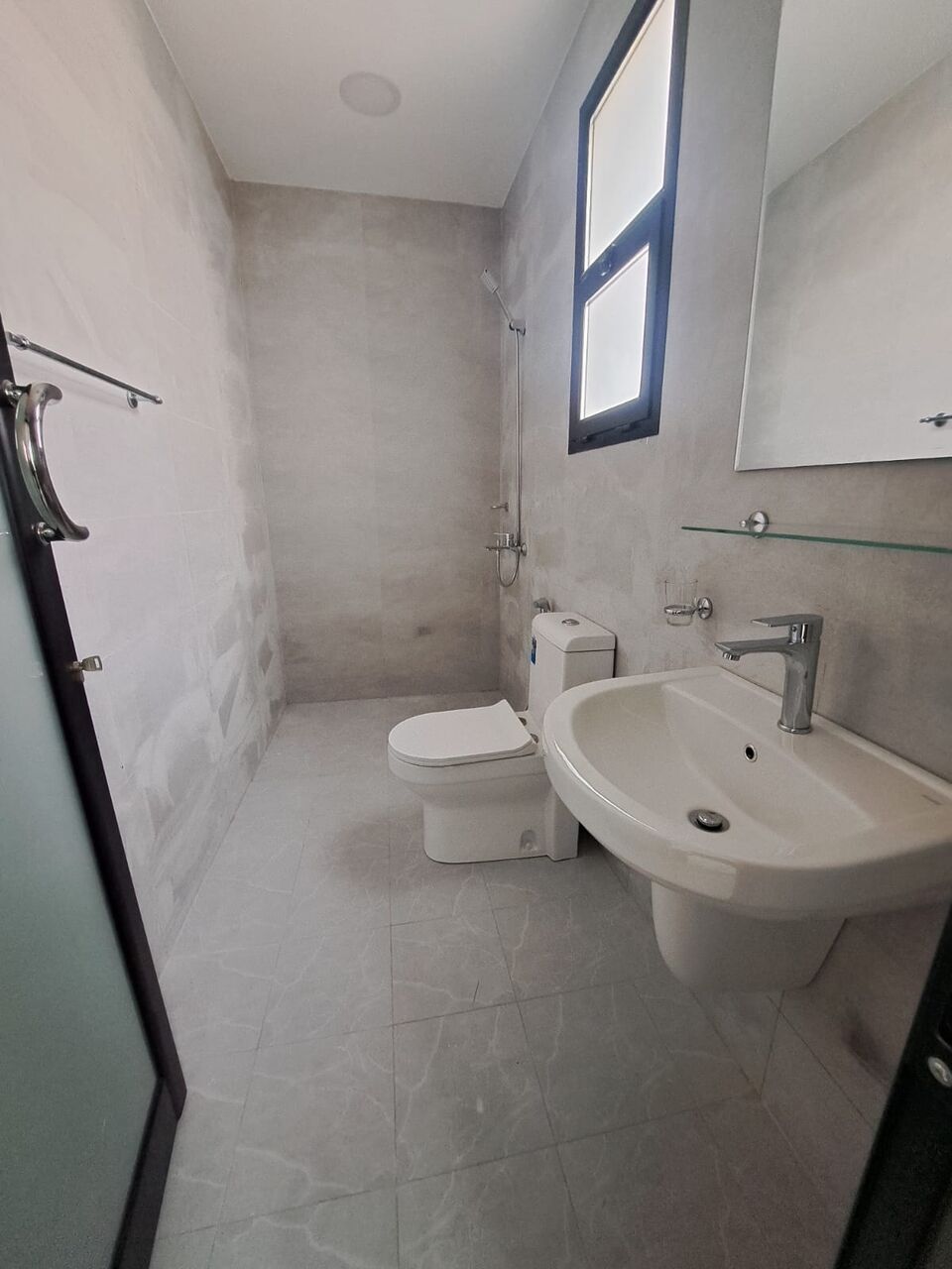 Salmaniya, Apartments, Flats, Houses & Villas, BHD 230/month,  2 Bedroom With Ewa In Salmaniya