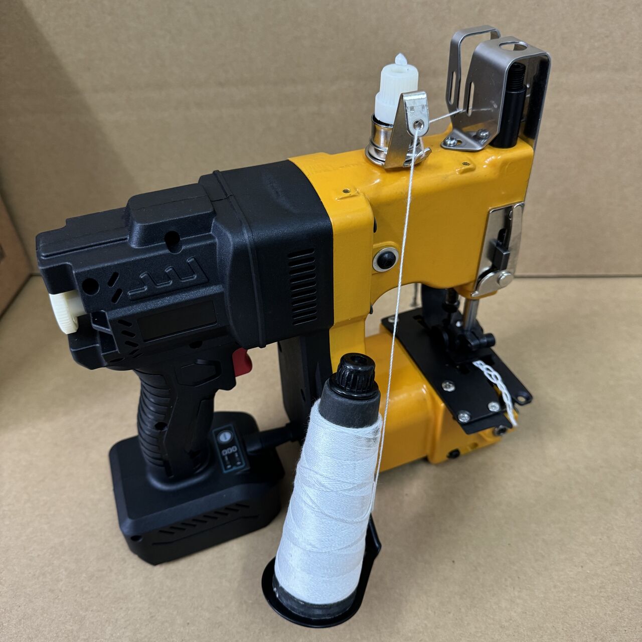 Kampala, Electronics, UGX 650000,  Packaging Bag Stitching Equipment