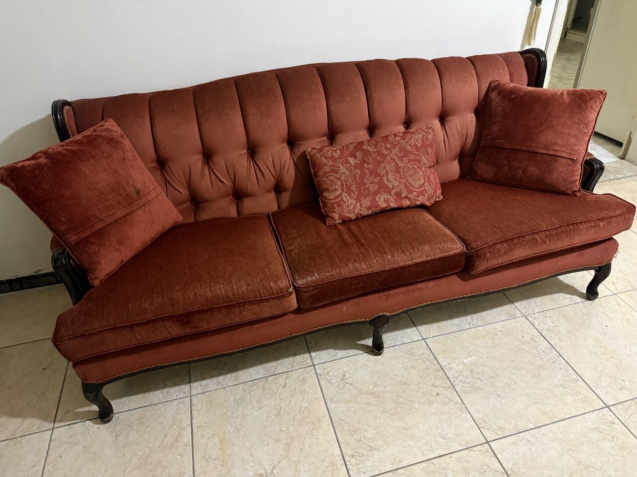 Al Faisaliyah, Furniture, SAR 400,  Sofa Set For Sale