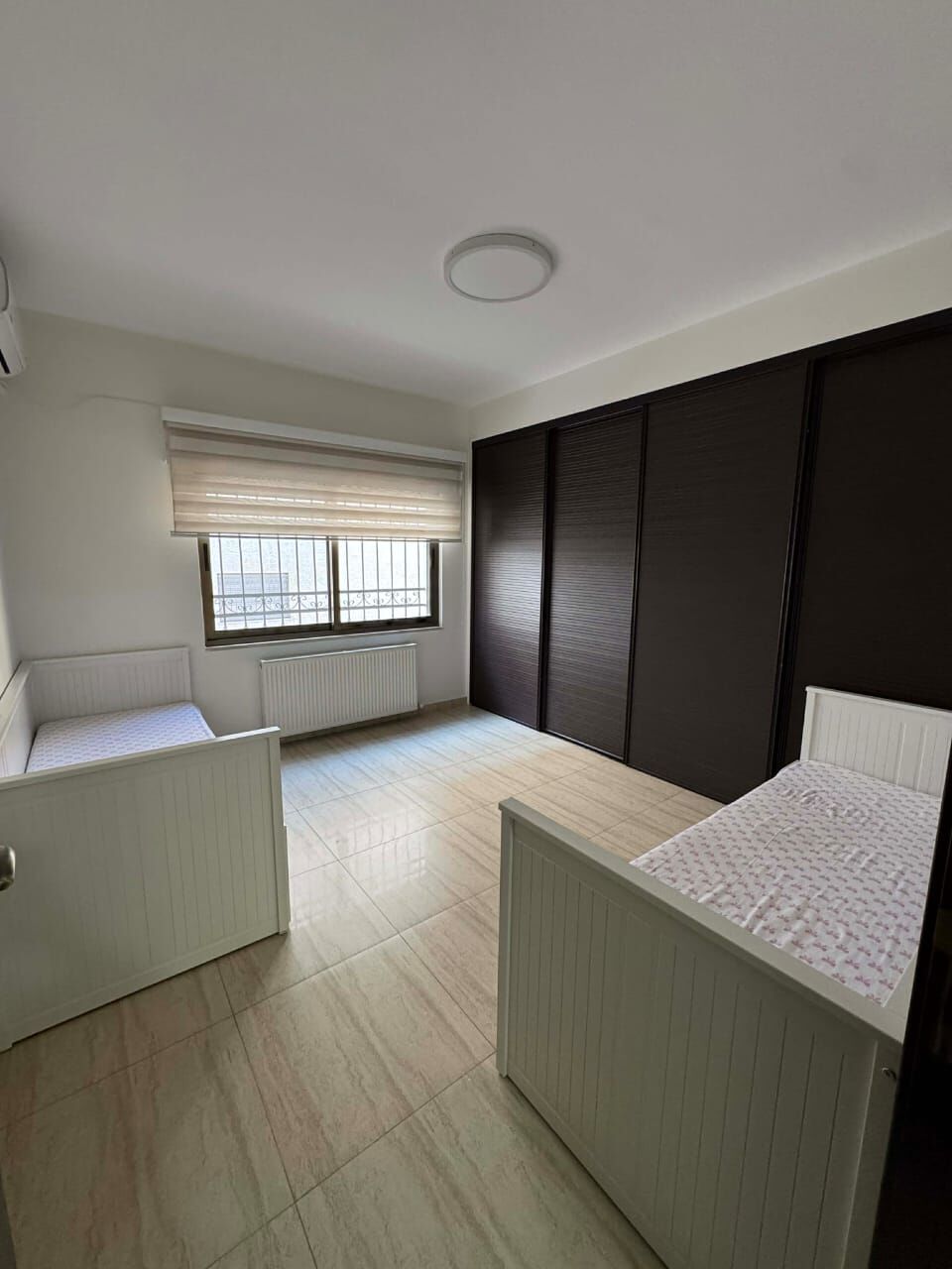 Amman, Apartments, Flats, Houses & Villas, JOD 14/year,  Furnished,  3 BR,  210 Sq. Meter,  Apartment For Rent In Jabel Amman