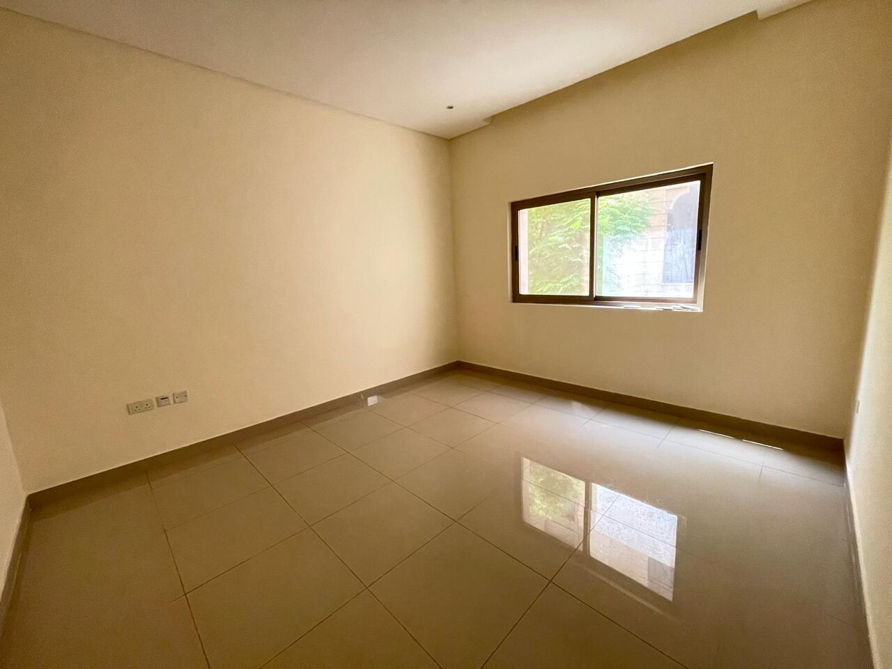 Zinj, Apartments, Flats, Houses & Villas, BHD 350/month,  3 BR,  3 Bedroom In Zinj Without Ewa