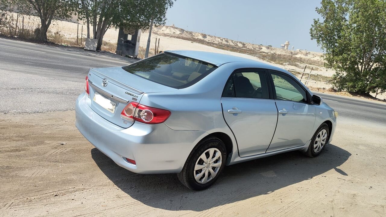 Hidd, Vehicles, Cars & Trucks , BHD 2600,  Toyota Corolla,  2013,  Automatic,  180000 KM,  TOYOTA COROLA XLI MODEL  ENGINE 1.8 L BLUE COLOR INSURANCE AND PASSING TILL DECEMBER 2