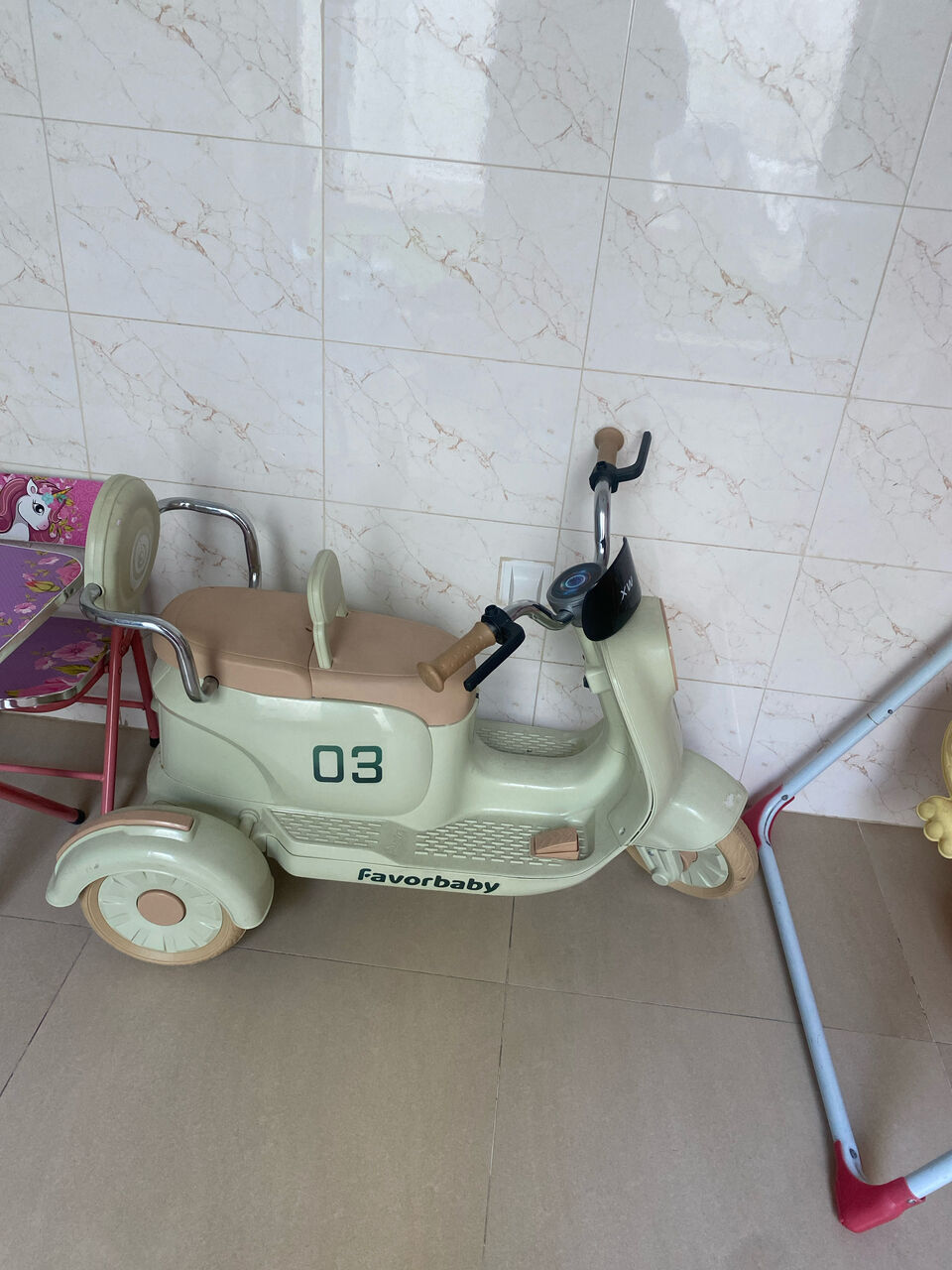 Manama, Baby & Kid Stuff, BHD 18,  Electric Scooty
